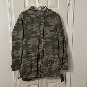 Camouflage Hooded Women's Jacket